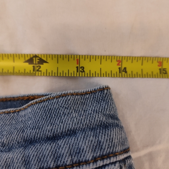 Kendall Kylie Jeans Shorts - Picture 8 of 9